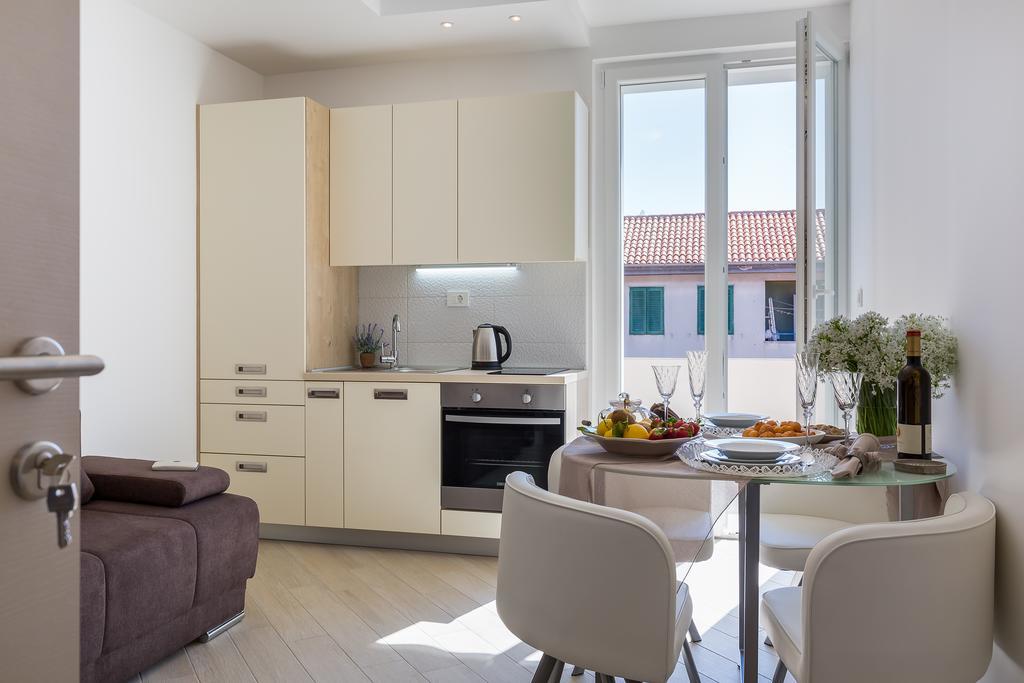 Central Boutique Apartments With Balconies, In Walking Distance To The Sea Zadar Buitenkant foto