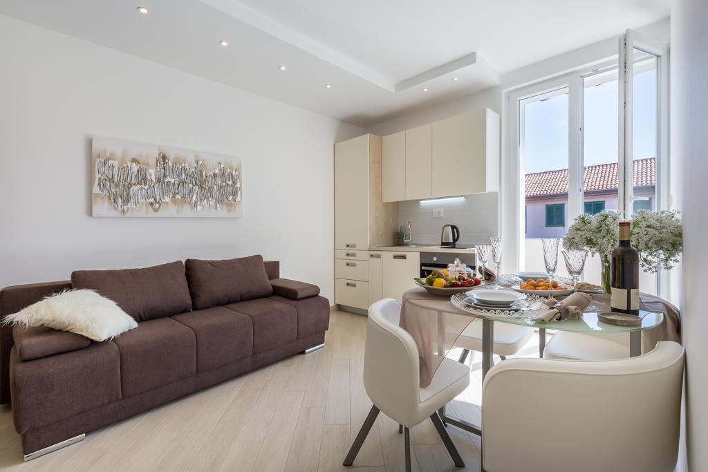 Central Boutique Apartments With Balconies, In Walking Distance To The Sea Zadar Buitenkant foto